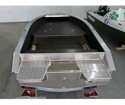Моторно-гребная лодка Бестер 390 fish Металлик