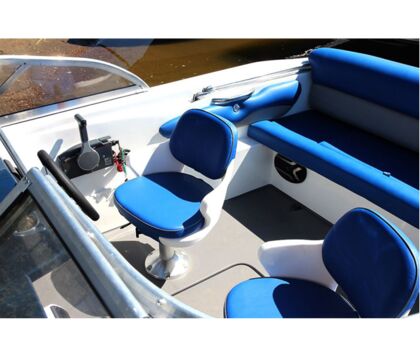 Моторная лодка Бестер 530