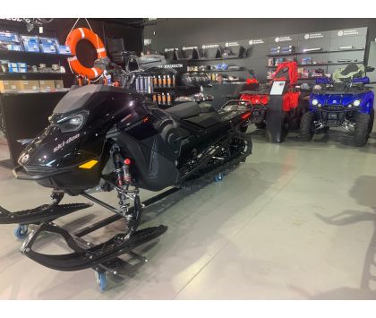 Снегоход BRP (БРП) SKI-DOO SUMMIT X w/ EXPERT Pkg 154 850 E-TEC Turbo R 3.0'' SHOT w/ 10.25'', 2025 Черный