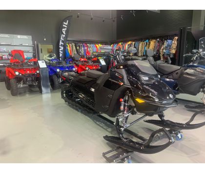 Снегоход BRP (БРП) SKI-DOO SUMMIT X w/ EXPERT Pkg 154 850 E-TEC Turbo R 3.0'' SHOT w/ 10.25'', 2025 Черный