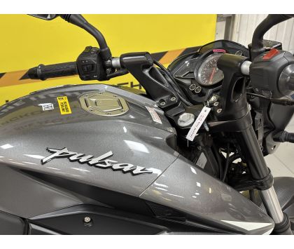 Мотоцикл BAJAJ Pulsar NS 200 Серый