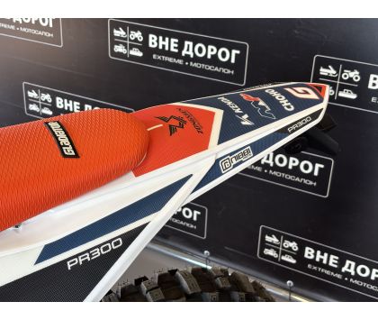 Gladiator K6 PR300  (21/18) Серый металлик